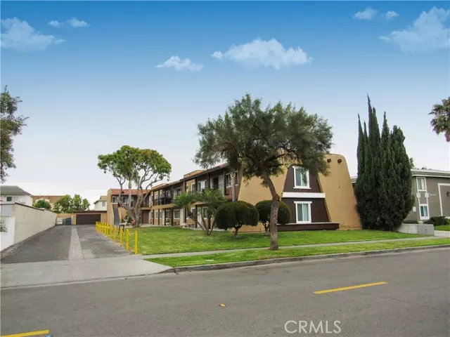 7862 2nd ST, Stanton, CA 90680