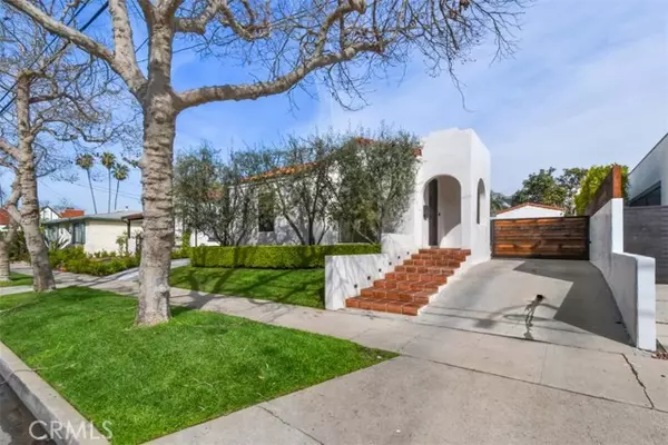 7357 Clinton ST,  Hollywood,  CA 90036