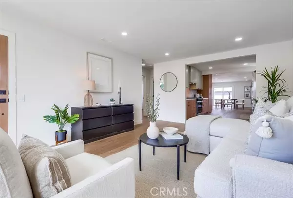 Hawthorne, CA 90250,5039 W 135th ST