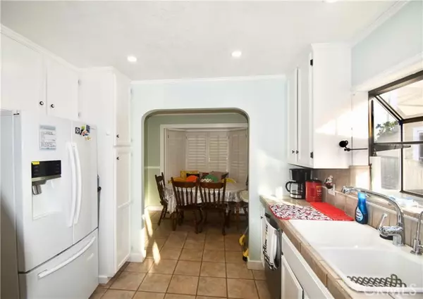 Anaheim, CA 92805,523 S Citron ST