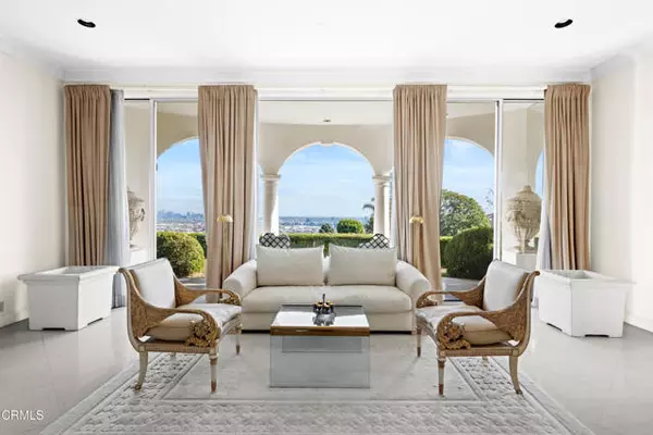 Los Angeles, CA 90069,8871 Collingwood DR