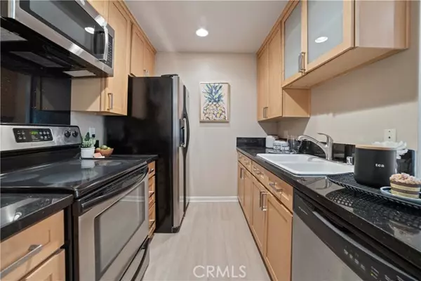 Culver City, CA 90230,8108 Raintree CIR