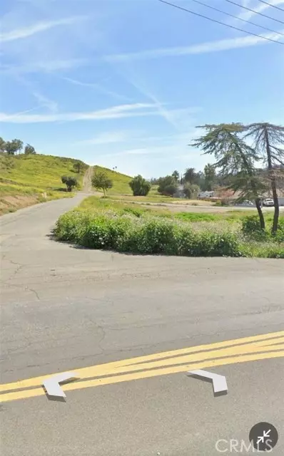 Lake Elsinore, CA 92530,0 Riverside Dr.