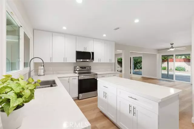 Northridge, CA 91324,19437 Bryant ST