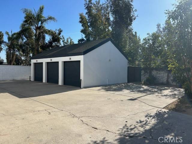 Santa Ana, CA 92701,849 N Van Ness AVE