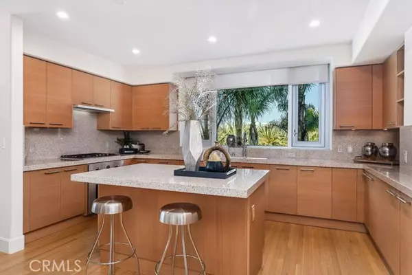 Irvine, CA 92612,8050 Scholarship