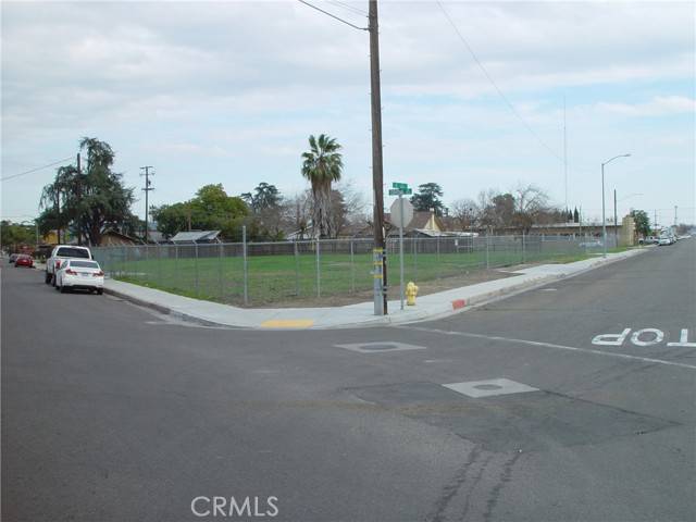 611 E ST, Madera, CA 93638