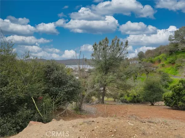 Clearlake, CA 95422,13477 Arrowhead RD