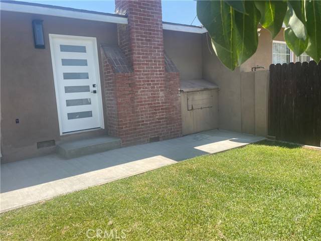 Brea, CA 92821,408 E Elm ST