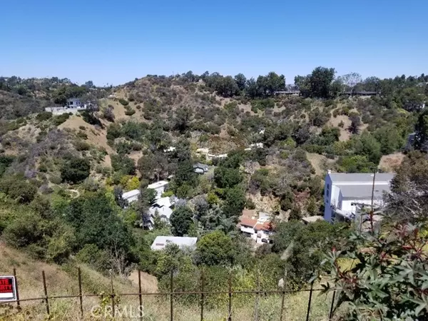 Los Angeles, CA 90046,2537 Woodstock RD