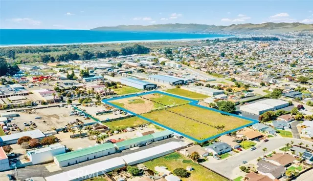 Grover Beach, CA 93433,943 Huston ST