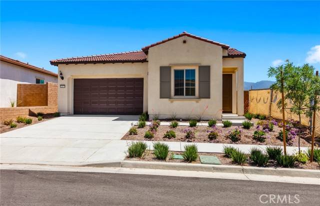 11879 Shadeland DR, Corona, CA 92883