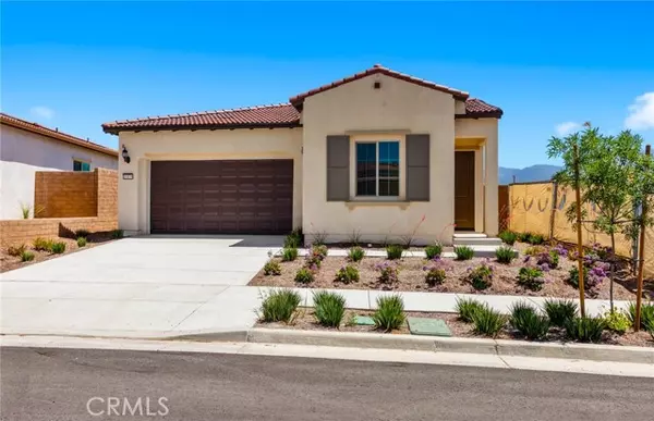 11879 Shadeland DR, Corona, CA 92883