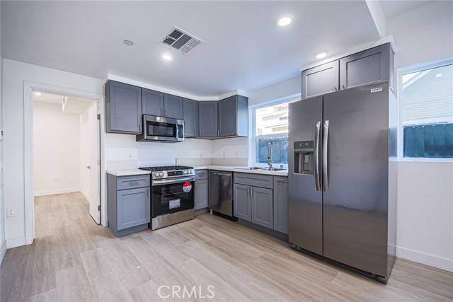North Hollywood, CA 91601,5263 Cartwright AVE