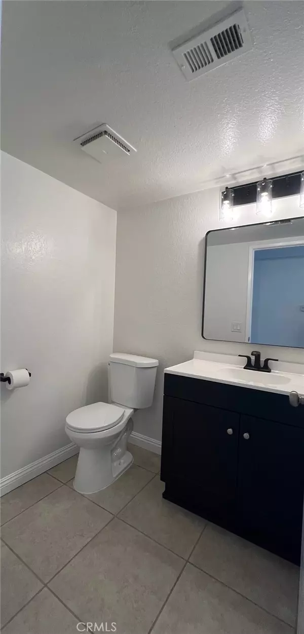 Lake Forest, CA 92630,25885 Trabuco RD 271