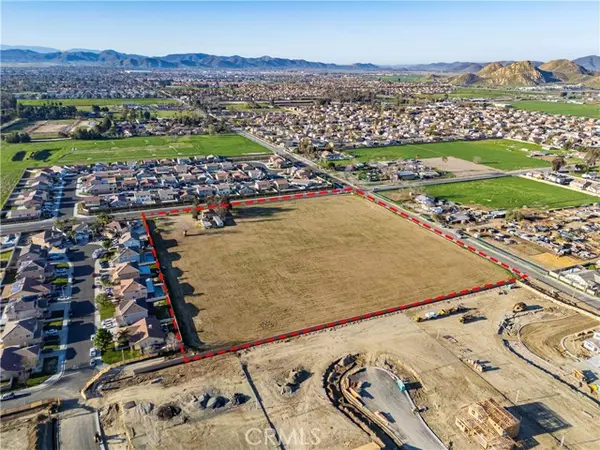 San Jacinto, CA 92582,1817 W 7th ST