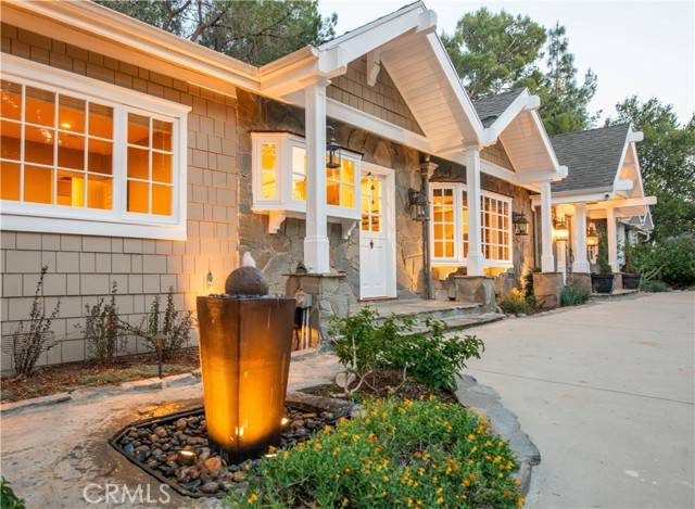 Chatsworth, CA 91311,22757 Plummer ST