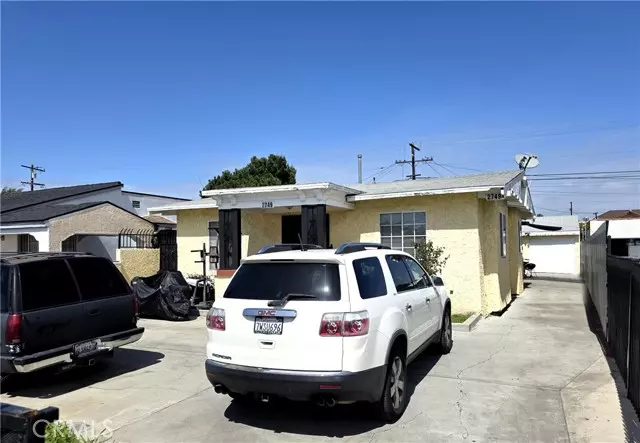 Huntington Park, CA 90255,2749 Live Oak ST