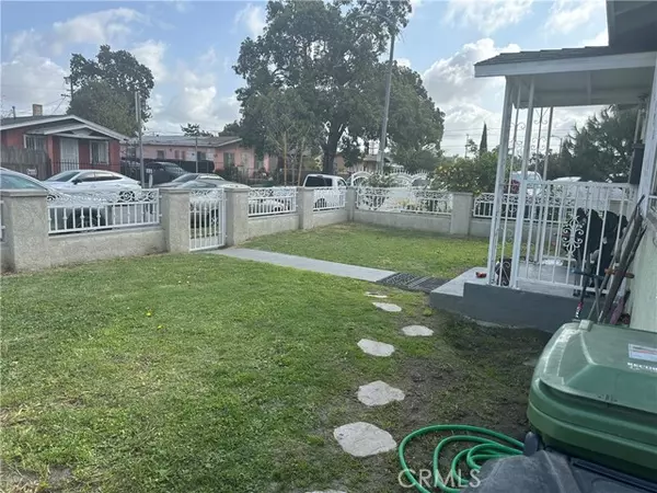 Los Angeles, CA 90002,1114 E 107th ST