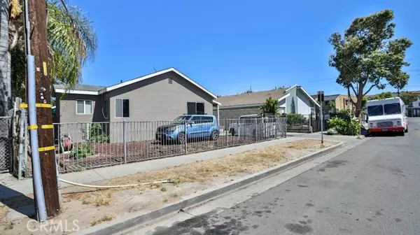Santa Ana, CA 92703,201 N Susan ST