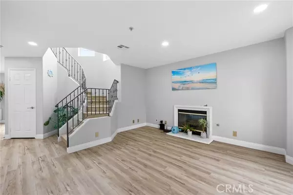 Oxnard, CA 93035,4942 Dunes CIR