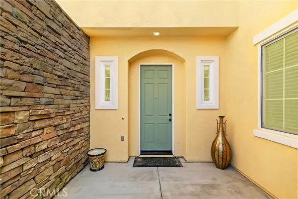 Riverside, CA 92503,16648 Pinnacle Peak CT