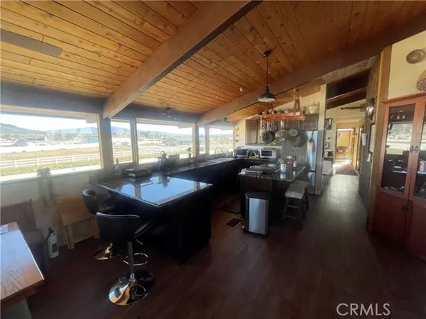 Aguanga, CA 92536,49485 Flightline WAY