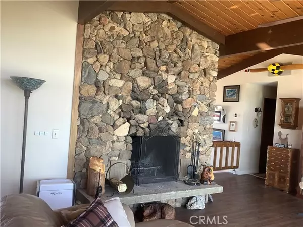 Aguanga, CA 92536,49485 Flightline WAY