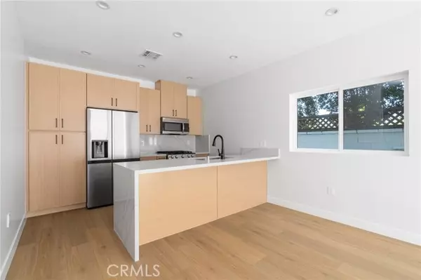 Hawthorne, CA 90250,4641 W 130th ST