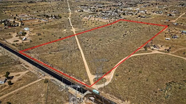 6716 Phelan RD, Phelan, CA 92371