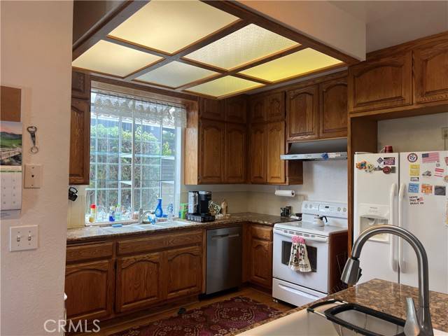 Redondo Beach, CA 90277,229 Avenue B