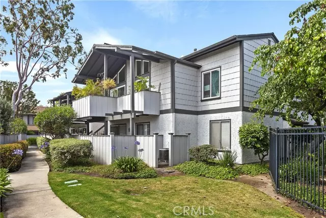 1635 W 242nd PL L, Harbor City, CA 90710