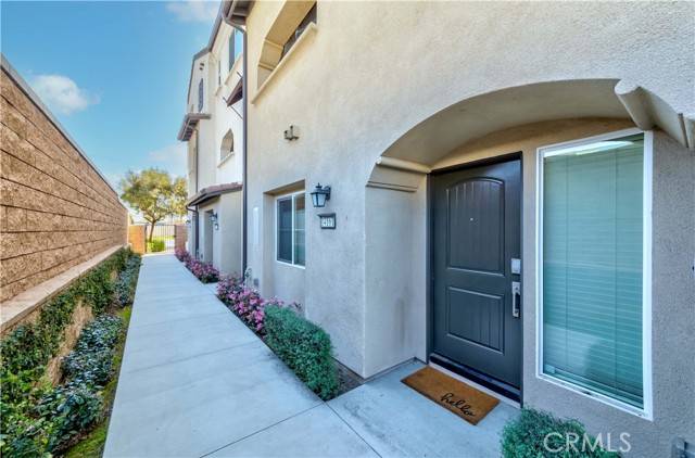La Mirada, CA 90638,14161 Olivia CT