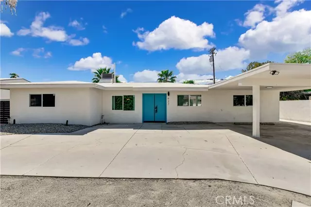 927 S Paseo Dorotea, Palm Springs, CA 92264