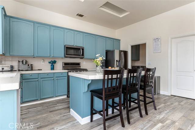 Paso Robles, CA 93446,799 Angus ST
