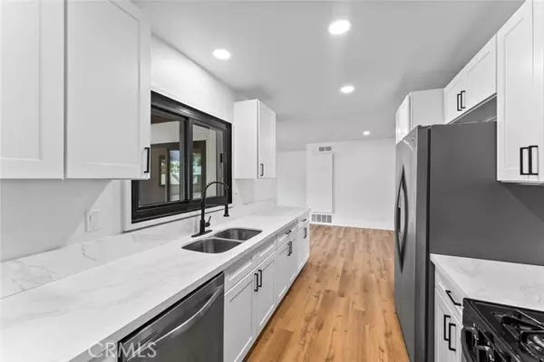 Palm Springs, CA 92262,2325 N Magnolia RD