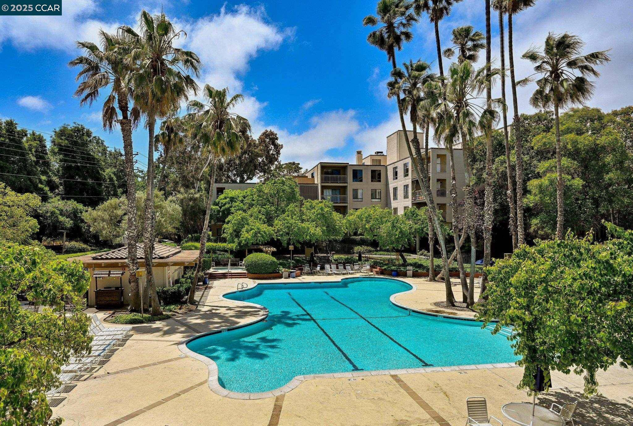 410 N Civic Dr 202, Walnut Creek, CA 94596