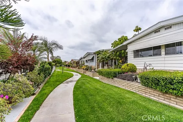 La Mirada, CA 90638,14046 Lake Crest DR 76