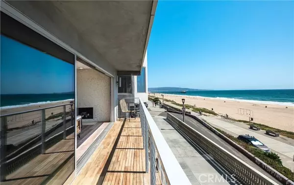 Manhattan Beach, CA 90266,2208 The Strand