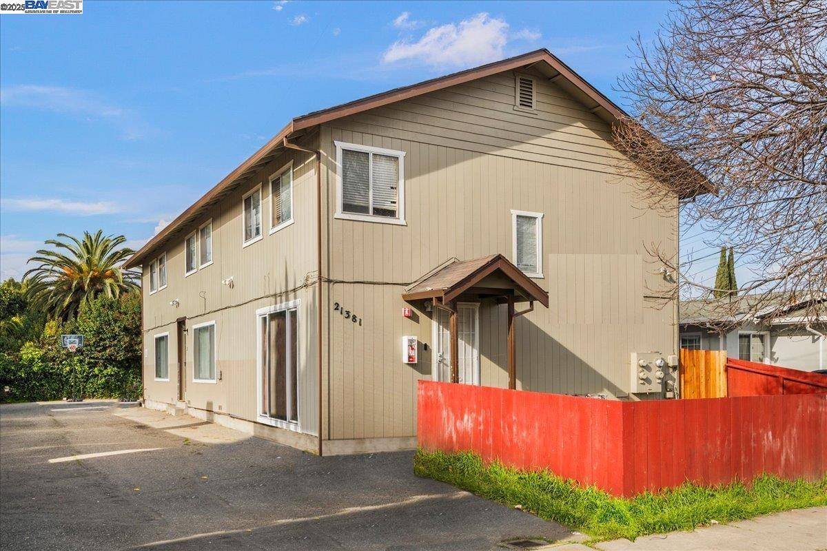 21381 Montgomery Ave, Hayward, CA 94541