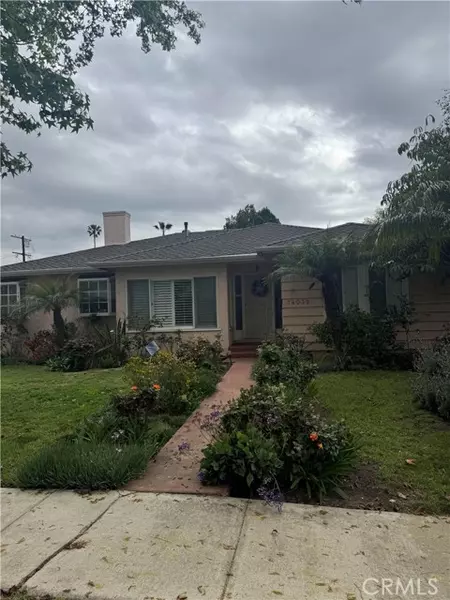 14032 Hartsook ST, Sherman Oaks, CA 91423