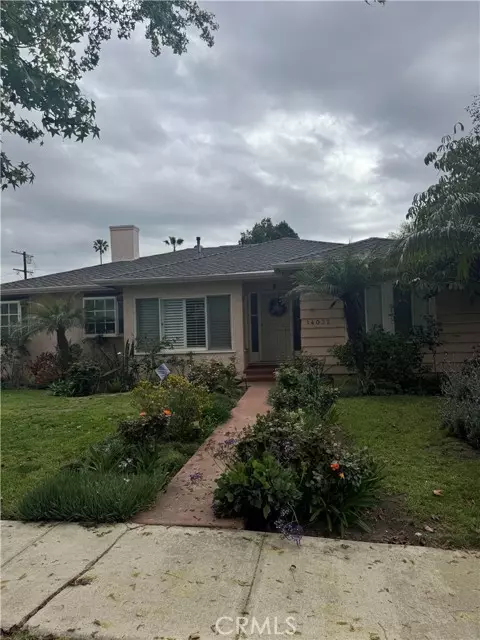 Sherman Oaks, CA 91423,14032 Hartsook ST