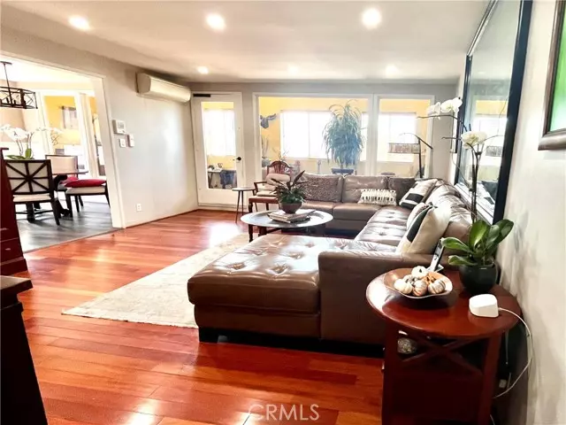 North Hollywood, CA 91601,10443 Magnolia BLD
