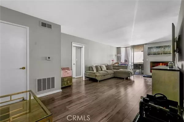 Glendale, CA 91202,570 W Stocker ST 101