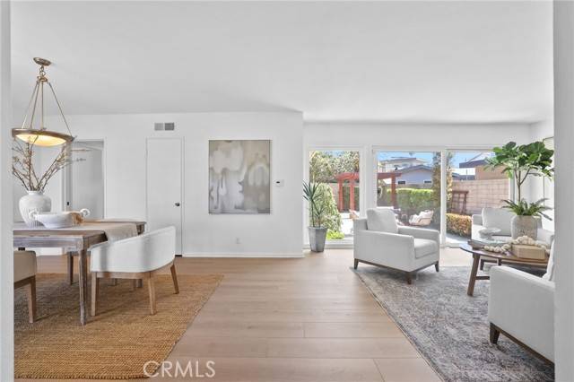 Seal Beach, CA 90740,616 Southshore DR