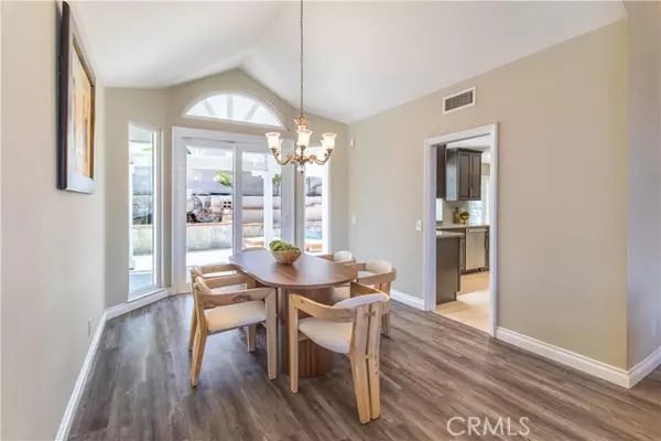 Yorba Linda, CA 92887,20420 Via Canarias