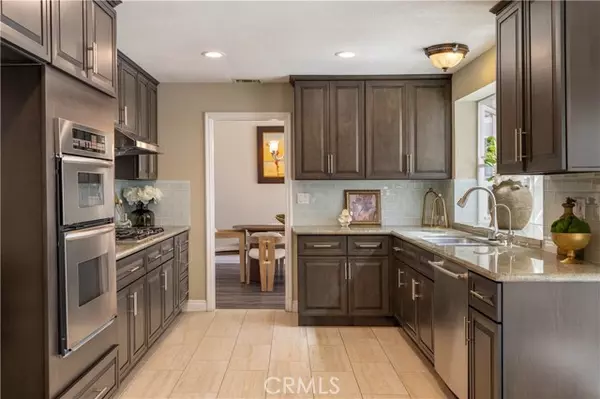 Yorba Linda, CA 92887,20420 Via Canarias