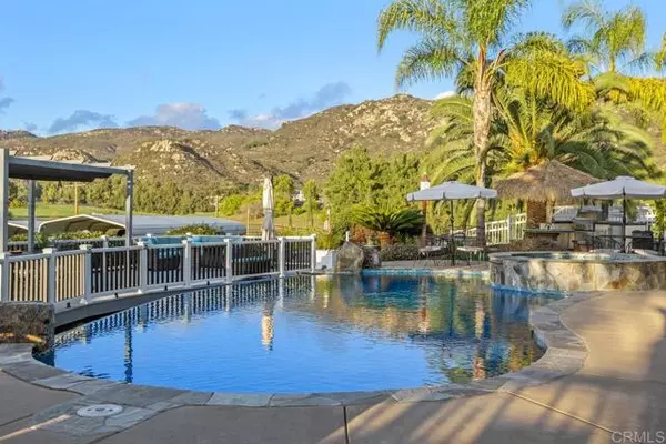 Escondido, CA 92026,913 North AVE