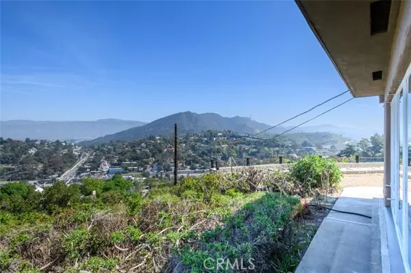 Los Angeles, CA 90068,3118 Goodview TRL
