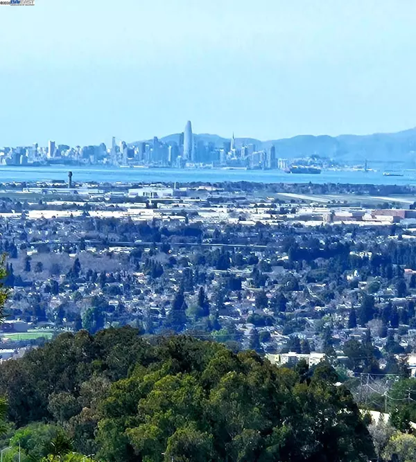 0 Chronicle, Hayward, CA 94542